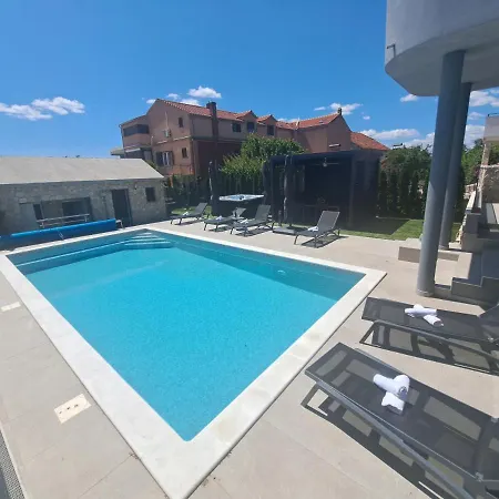 Apartman Emilija * Šibenik