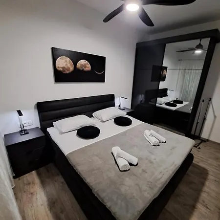 Daire Apartman Emilija Šibenik