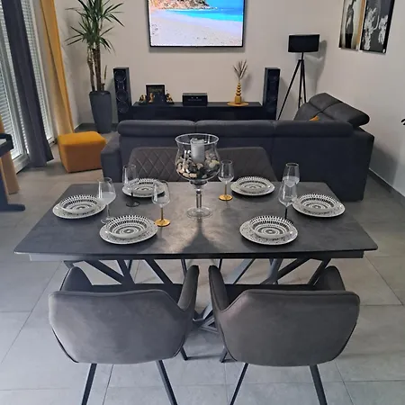 Daire Apartman Emilija *
