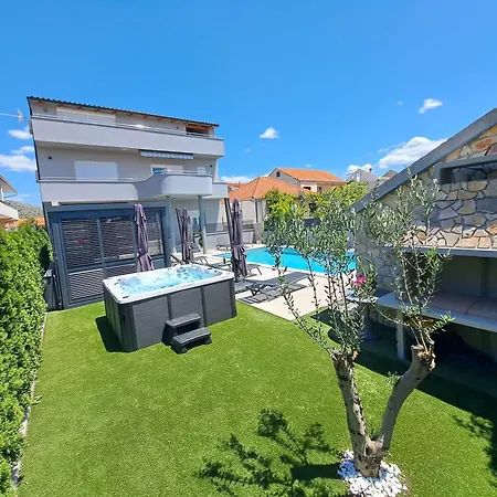 Apartman Emilija Daire