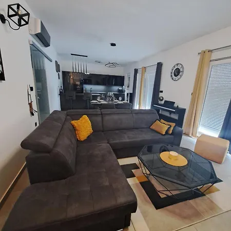 Apartman Emilija Daire